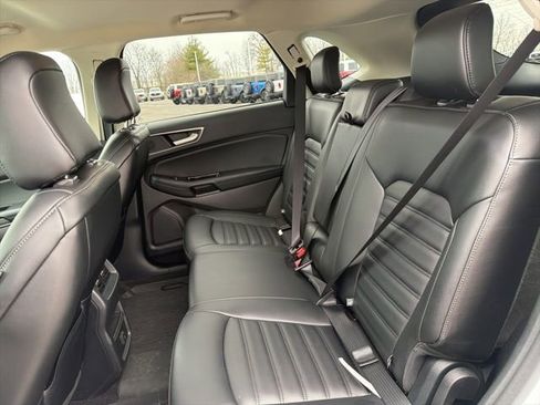 Used 2020 Ford Edge SEL w/ Cold Weather Package image 12