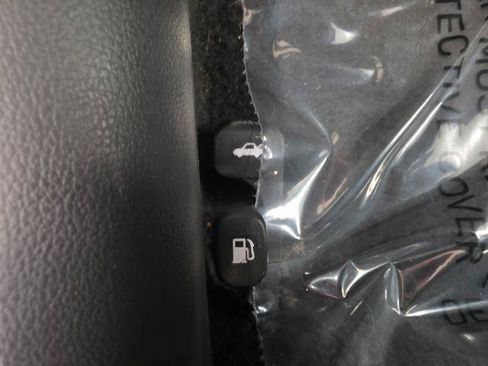 Used 2020 Hyundai Elantra SEL FWD image 22