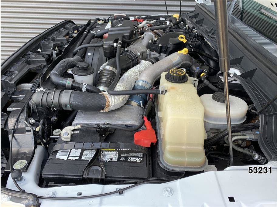Used 2016 Ford F550 2WD Regular Cab Super Duty image 16