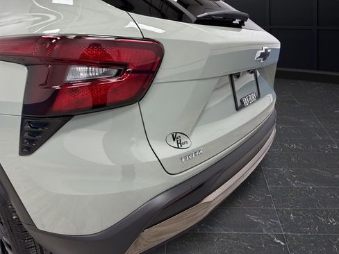 Used 2025 Chevrolet Trax ACTIV w/ Driver Confidence Package image 30