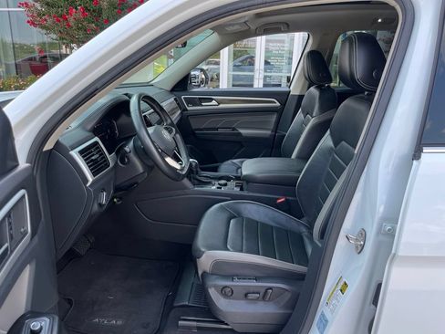 Used 2021 Volkswagen Atlas SEL Premium AWD/4WD image 4