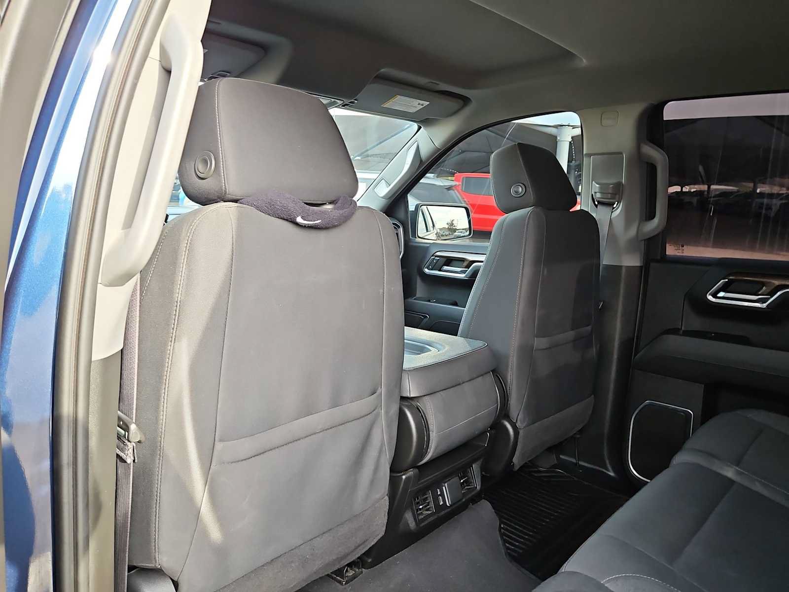 Used 2023 Chevrolet Silverado 1500 LT RWD image 17