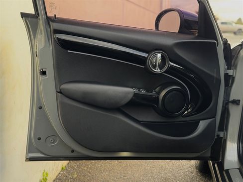 Used 2022 MINI Cooper S image 10