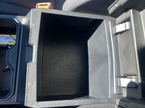 Used 2025 Toyota Tacoma SR image 24