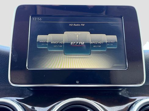 Used 2017 Mercedes-Benz GLA 250 w/ Premium Package image 14