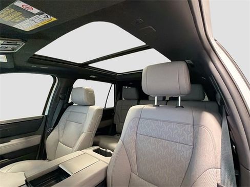 Certified 2025 Toyota Sequoia Limited image 19