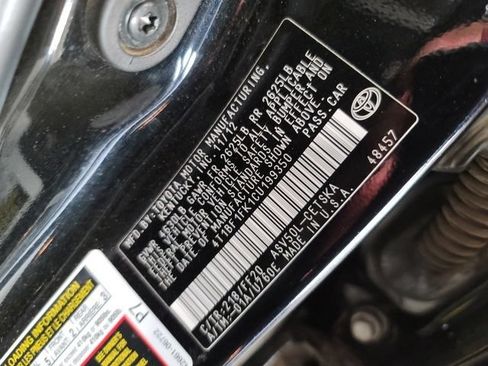 Used 2012 Toyota Camry SE FWD image 17