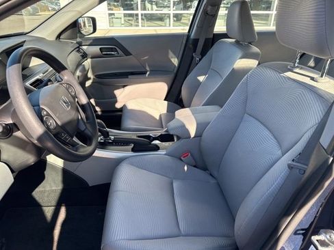 Used 2014 Honda Accord LX image 17