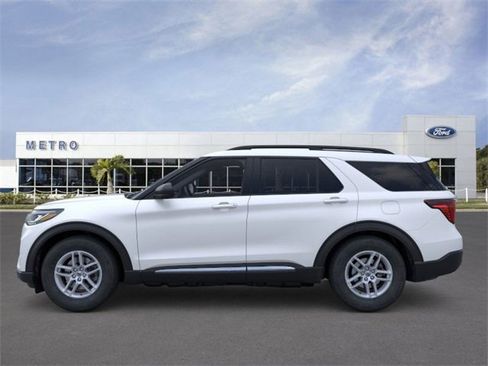 New 2025 Ford Explorer Active w/ Active Comfort Package image 3