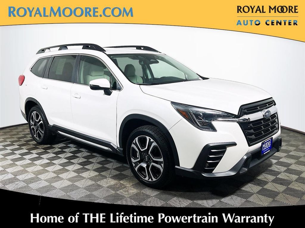 Used 2023 Subaru Ascent Limited AWD/4WD image 1
