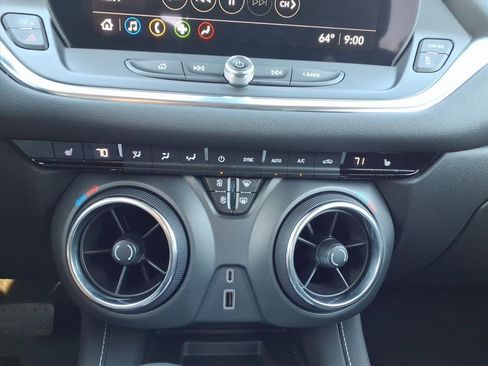 Used 2023 Chevrolet Blazer LT w/ Convenience Package image 17