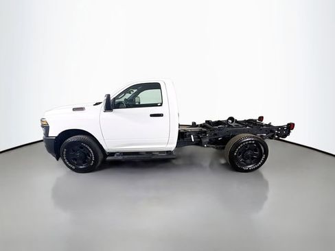 Used 2025 RAM 3500 Tradesman image 4