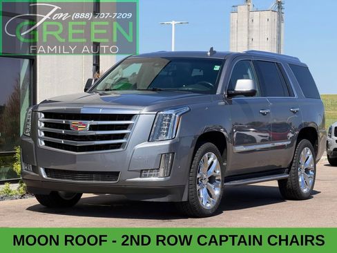 Used 2018 Cadillac Escalade Luxury AWD/4WD image 1