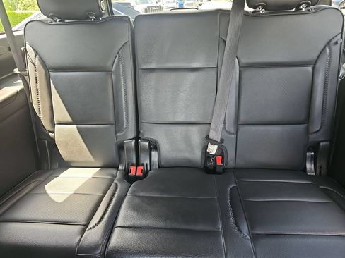Used 2021 GMC Yukon XL Denali w/ Denali Premium Package AWD/4WD image 6