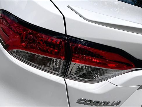 Used 2024 Toyota Corolla SE FWD image 29