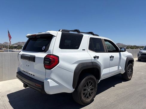 Used 2025 Toyota 4Runner SR5 AWD/4WD image 3