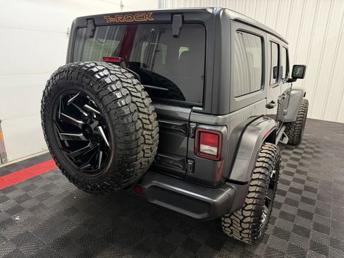 Used 2024 Jeep Wrangler Unlimited w/ LED Headlamp & Fog Lamp Group image 23