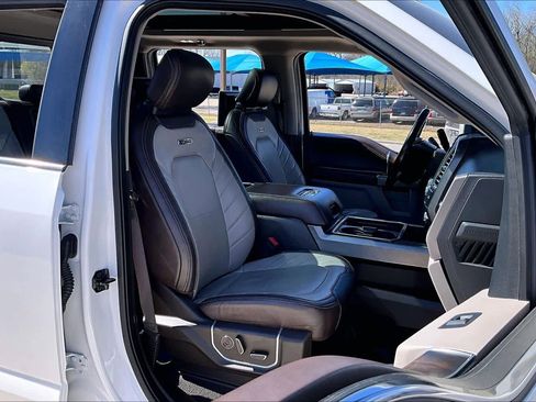 Used 2019 Ford F250 Limited image 9