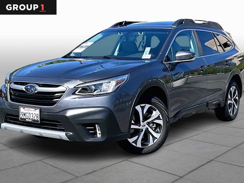 Used 2022 Subaru Outback Limited image 1