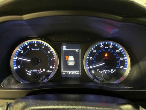 Used 2018 Toyota Highlander LE image 26