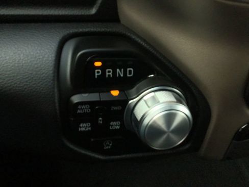 Used 2022 RAM 1500 Laramie AWD/4WD image 15