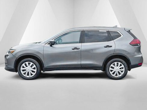 Used 2018 Nissan Rogue S AWD/4WD image 4