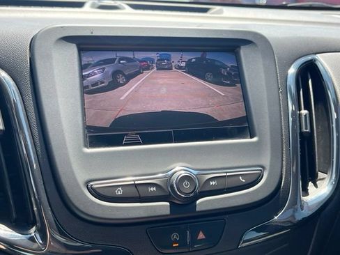 Certified 2023 Chevrolet Equinox RS FWD image 23