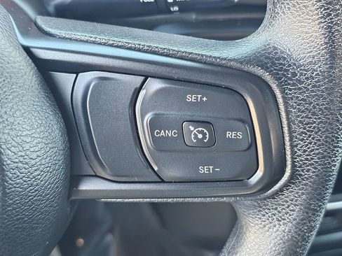 Used 2021 Jeep Wrangler Unlimited Sport image 33