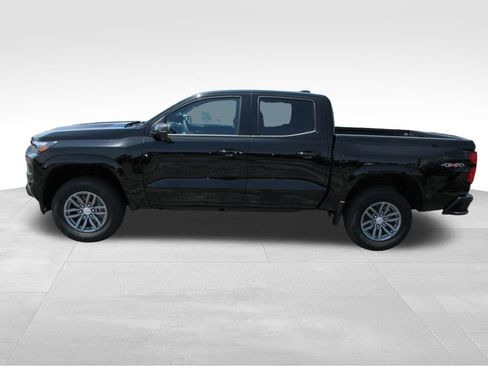 New 2026 Chevrolet Colorado LT w/ LT Convenience Package AWD/4WD image 3