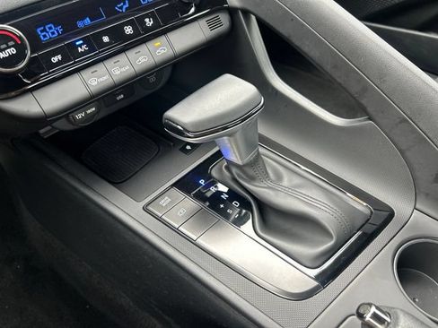 Certified 2025 Hyundai Elantra Sport FWD image 15
