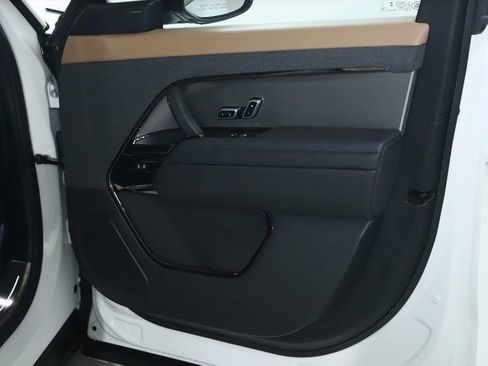 Used 2025 Land Rover Range Rover Sport Dynamic SE image 34