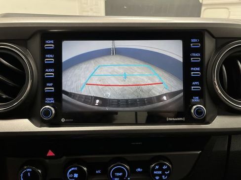 Used 2020 Toyota Tacoma SR5 image 8