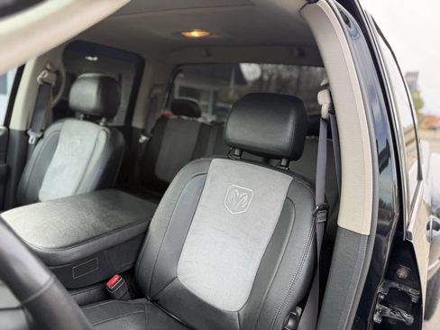 Used 2005 Dodge Ram 3500 Truck SLT image 12