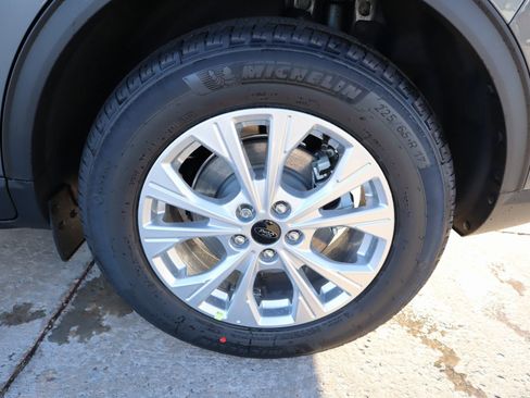 New 2026 Ford Escape Active w/ Cold Weather Package FWD image 18