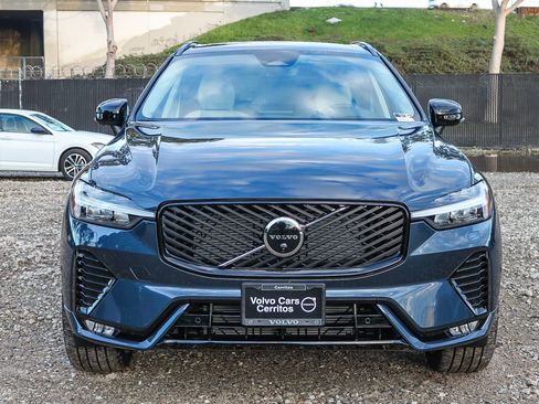 New 2026 Volvo XC60 B5 Ultra w/ Climate Package PRO image 2