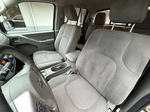 Used 2019 Nissan Frontier SV w/ Value Truck Package image 16