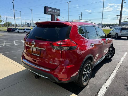 Used 2017 Nissan Rogue SL w/ SL Premium Package AWD/4WD image 5