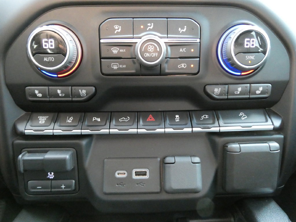 Certified 2022 Chevrolet Silverado 2500 High Country w/ Z71 Off-Road Package AWD/4WD image 32