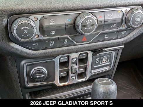 Used 2026 Jeep Gladiator Sport AWD/4WD image 22