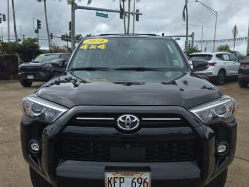 Used 2024 Toyota 4Runner SR5 Premium AWD/4WD image 2