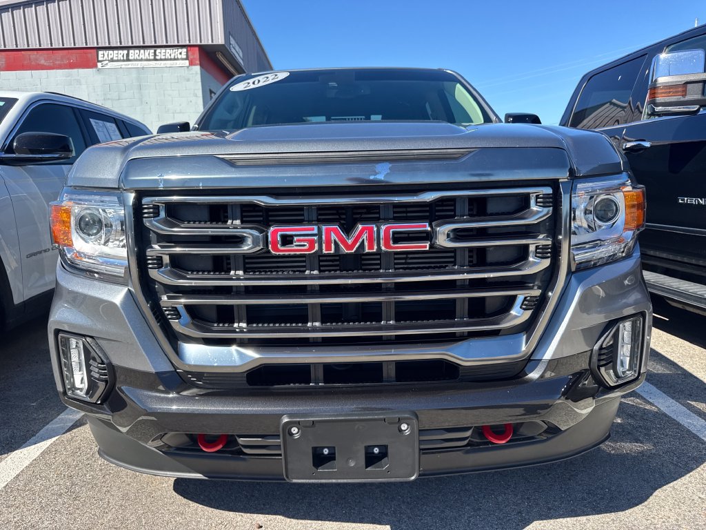 Used 2022 GMC Canyon AT4 w/ Driver Alert Package AWD/4WD image 2