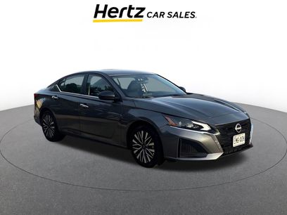 Used 2025 Nissan Altima 2.5 SV