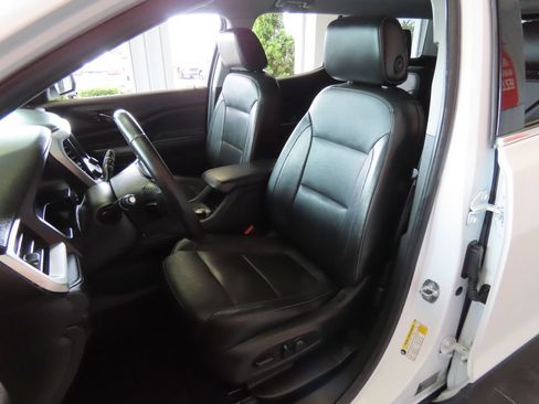 Used 2019 GMC Acadia SLT FWD image 22