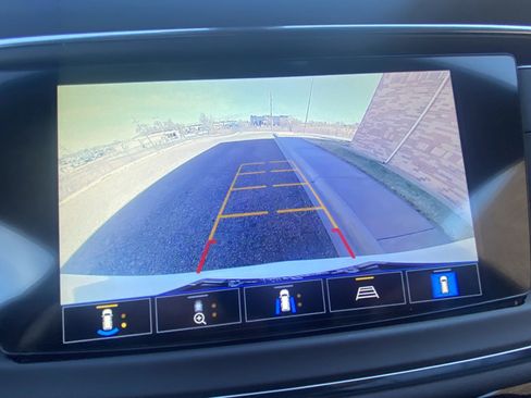 Used 2024 Buick Enclave Premium image 26