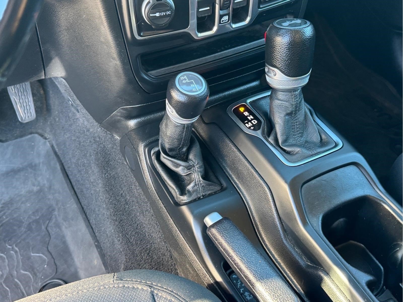Used 2021 Jeep Wrangler Unlimited Sport AWD/4WD image 27