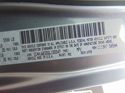 Used 2016 Jeep Wrangler Unlimited Sahara w/ Connectivity Group image 31