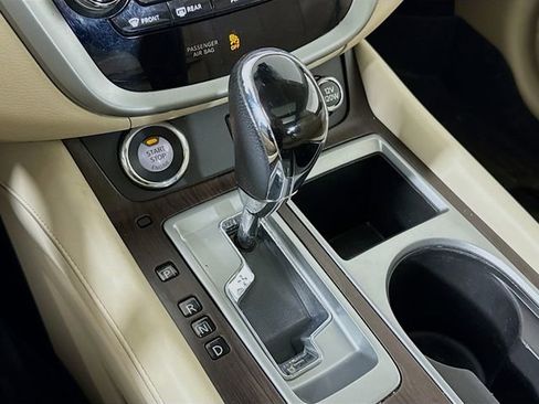 Used 2019 Nissan Murano Platinum image 17