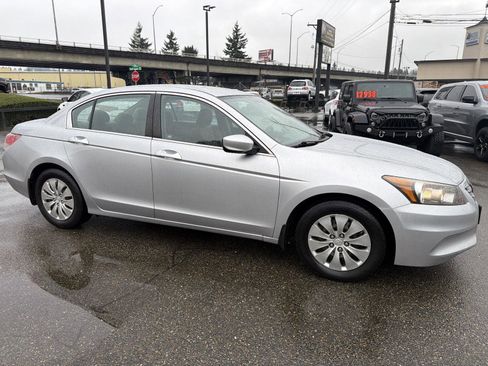 Used 2012 Honda Accord LX image 11