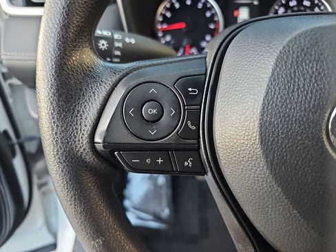 Certified 2022 Toyota RAV4 LE FWD image 11