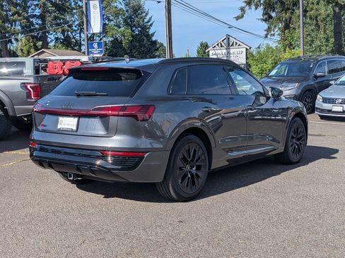 Used 2024 Audi Q8 e-tron Premium Plus w/ Prestige Package AWD/4WD image 5